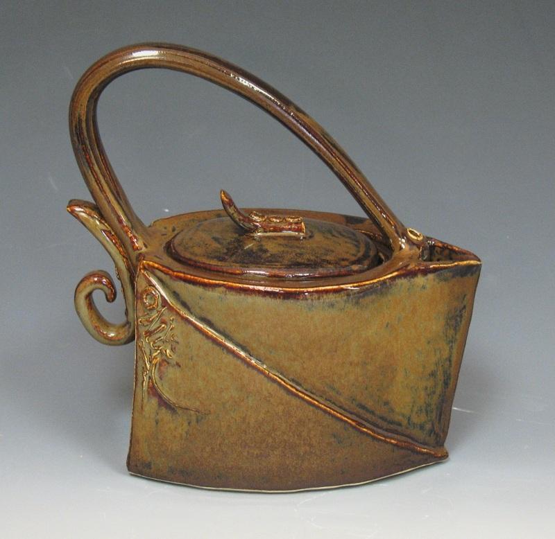 Wilhelmina Series Teapot